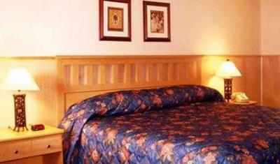 фото отеля Woodlake Inn Lake Placid
