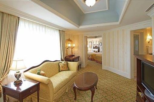 фото отеля Tokyo Disneyland Hotel