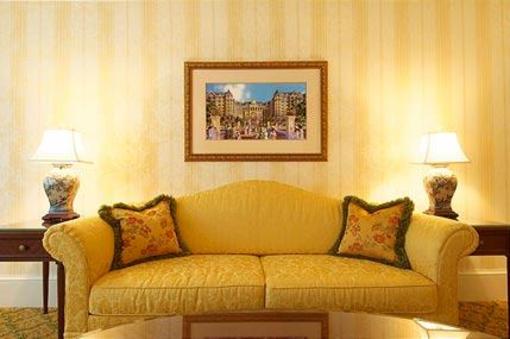 фото отеля Tokyo Disneyland Hotel