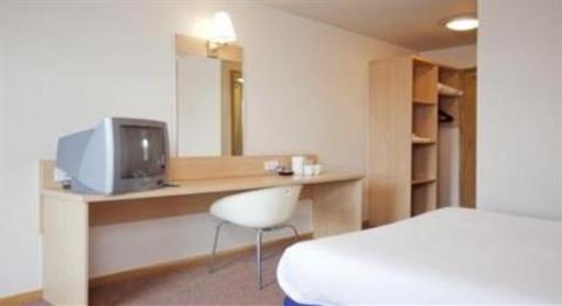 фото отеля Travelodge Hotel Camberley