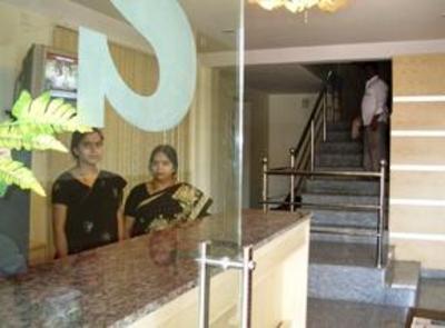 фото отеля Suvarna Residency