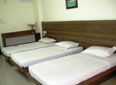 фото отеля Suvarna Residency