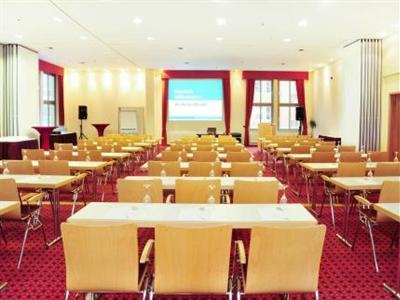 фото отеля Airporthotel Berlin-Adlershof