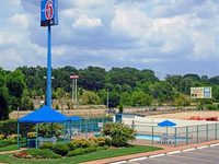 Motel 6 Van Buren