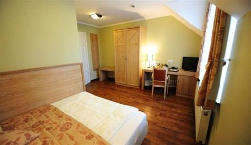 фото отеля Dreimädelhaus Hotel Kirchseelte
