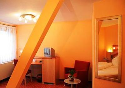 фото отеля Hotel Gasthof Lowen Marschalkenzimmern