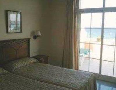 фото отеля Nerja Bahia Apartamentos