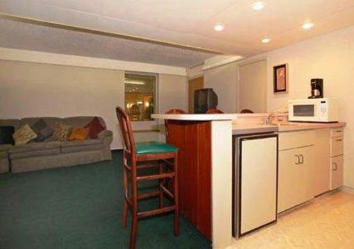 фото отеля Comfort Inn Midwestern Square