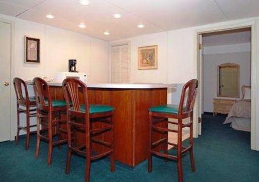 фото отеля Comfort Inn Midwestern Square