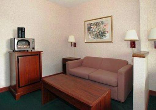 фото отеля Comfort Inn Midwestern Square