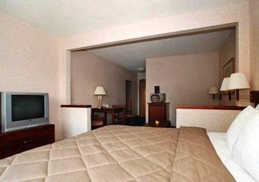 фото отеля Comfort Inn Midwestern Square