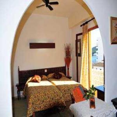 фото отеля Hostal Yebisah Ibiza