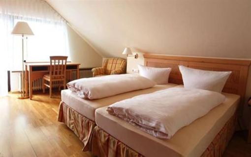 фото отеля Landgasthof Goldener Adler