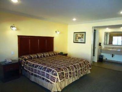 фото отеля Travelodge Brea