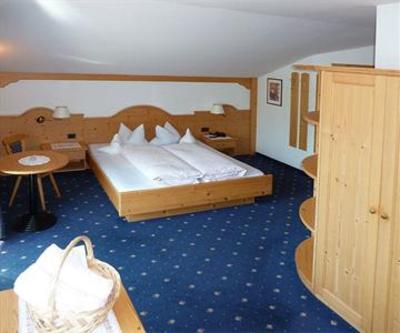 фото отеля Hotel Alpenroyal Castelrotto