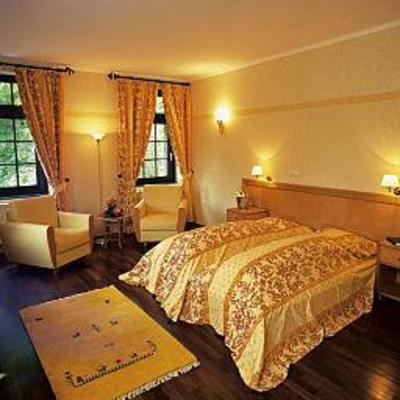фото отеля Burg Wegberg Hotel