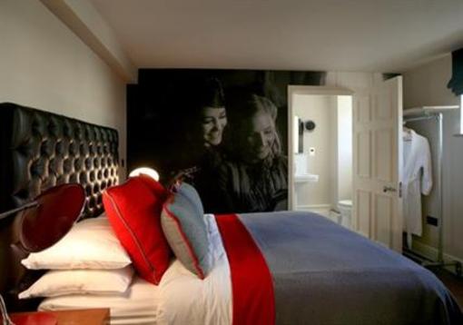 фото отеля Browns Hotel Laugharne