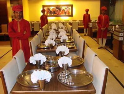 фото отеля Hotel Surya Vadodara