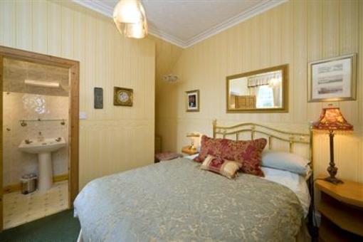фото отеля Corriemar Guest House