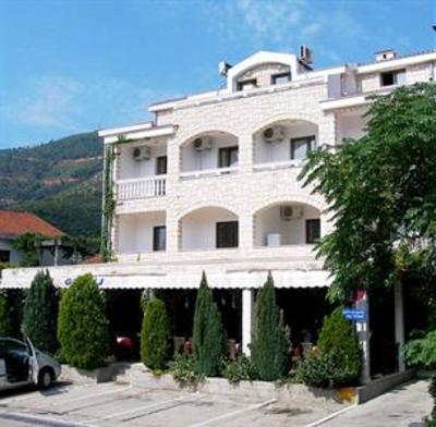 фото отеля Hotel Grbalj Budva