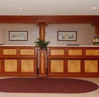 фото отеля Comfort Suites Mackinaw City