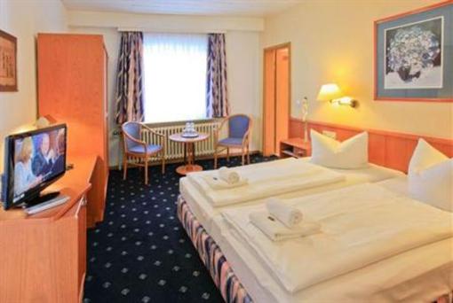 фото отеля Hotel Benger Krefeld