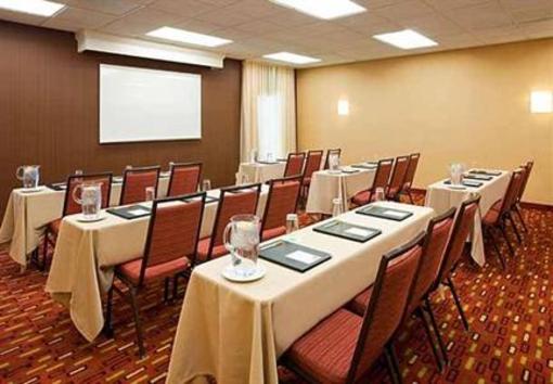 фото отеля Courtyard by Marriott Huntington Beach Fountain Valley