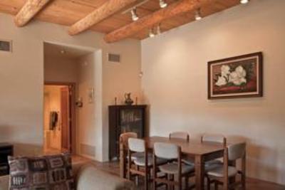 фото отеля Tucson Vacation House in a Wildlife Sanctuary