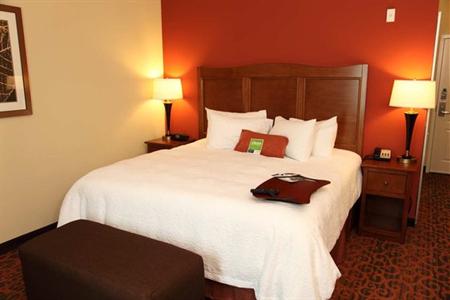 фото отеля Hampton Inn & Suites Bastrop