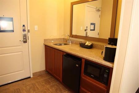 фото отеля Hampton Inn & Suites Bastrop