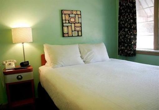фото отеля Holiday Music Motel