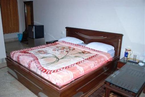фото отеля Hotel Basera Vrindavan