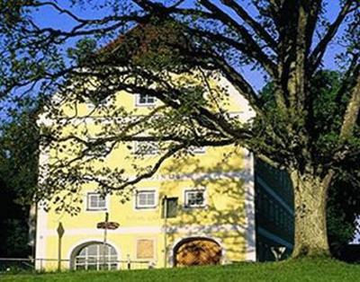 фото отеля Haus Rufinus Am Kloster Seeon