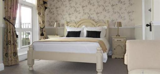 фото отеля Victoria Hotel-Robin Hood's Bay