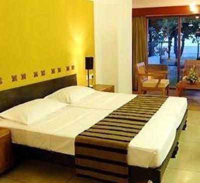 фото отеля Browns Beach Hotel Negombo