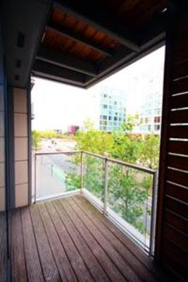 фото отеля Prime Location Lets - Vizion Apartments