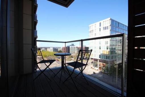 фото отеля Prime Location Lets - Vizion Apartments