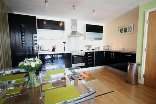 фото отеля Prime Location Lets - Vizion Apartments