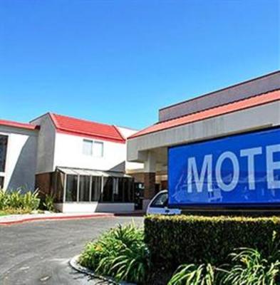 фото отеля Motel 6 Irvine - Orange County Airport