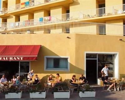 фото отеля Hotel Mediterranee Calvi