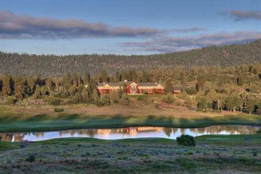 фото отеля Running Y Vacation Rentals
