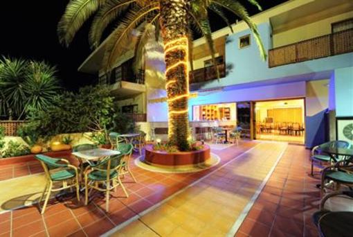 фото отеля Mary Hotel - Apartments