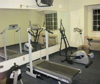 фото отеля Microtel Suites Mount Airy