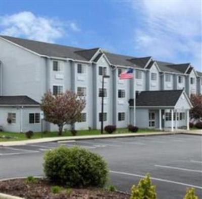 фото отеля Microtel Suites Mount Airy