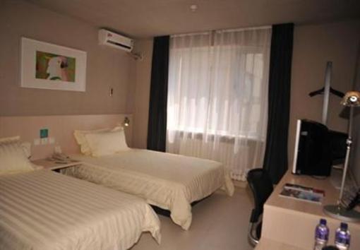 фото отеля Jinjiang Inn Dalian Xishan