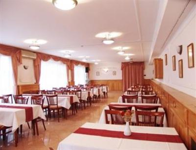 фото отеля Revesz Hotel