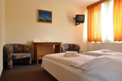 фото отеля Revesz Hotel