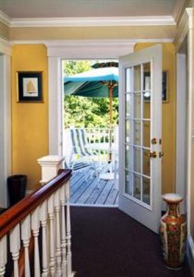 фото отеля Belle View Inn Newport