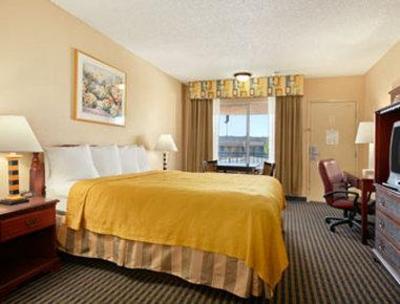 фото отеля Howard Johnson Inn And Suites Vallejo