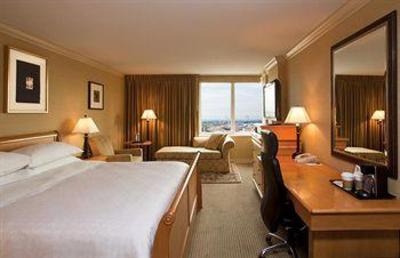 фото отеля Sheraton LaGuardia East Hotel